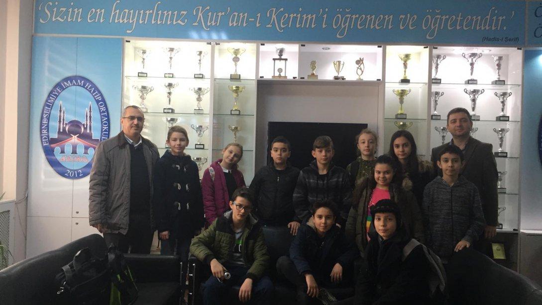 Cumhuriyet Ortaokulu Robotik Takımımız Edirne Selimiye İmamhatip Ortaokulu'nu Ziyaret Etti.