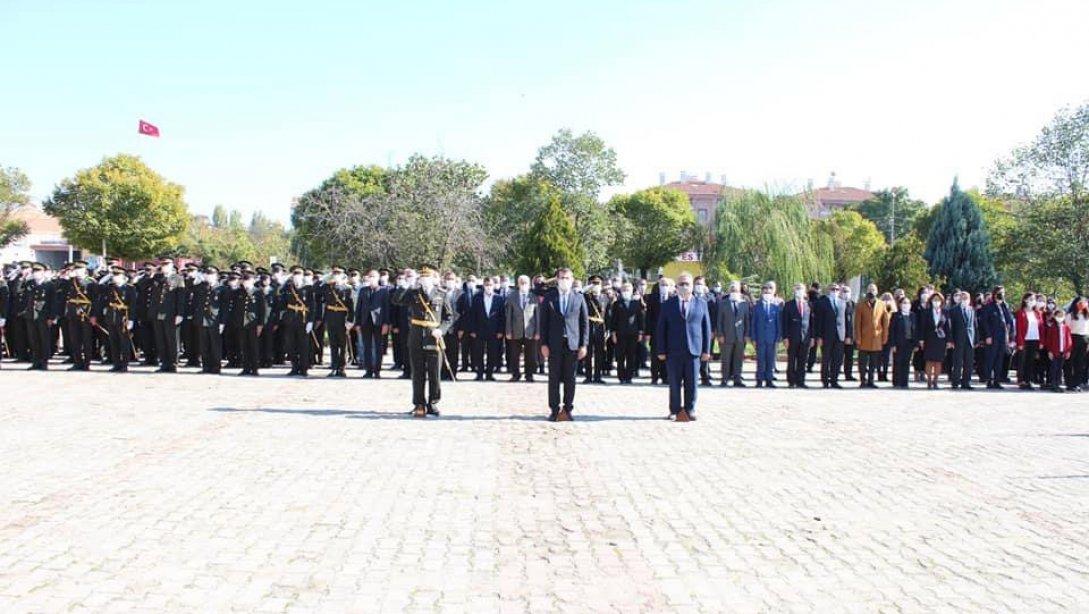 29 Ekim Cumhuriyet Bayramı Çelenk Sunma Töreni Gerçekleştirildi.